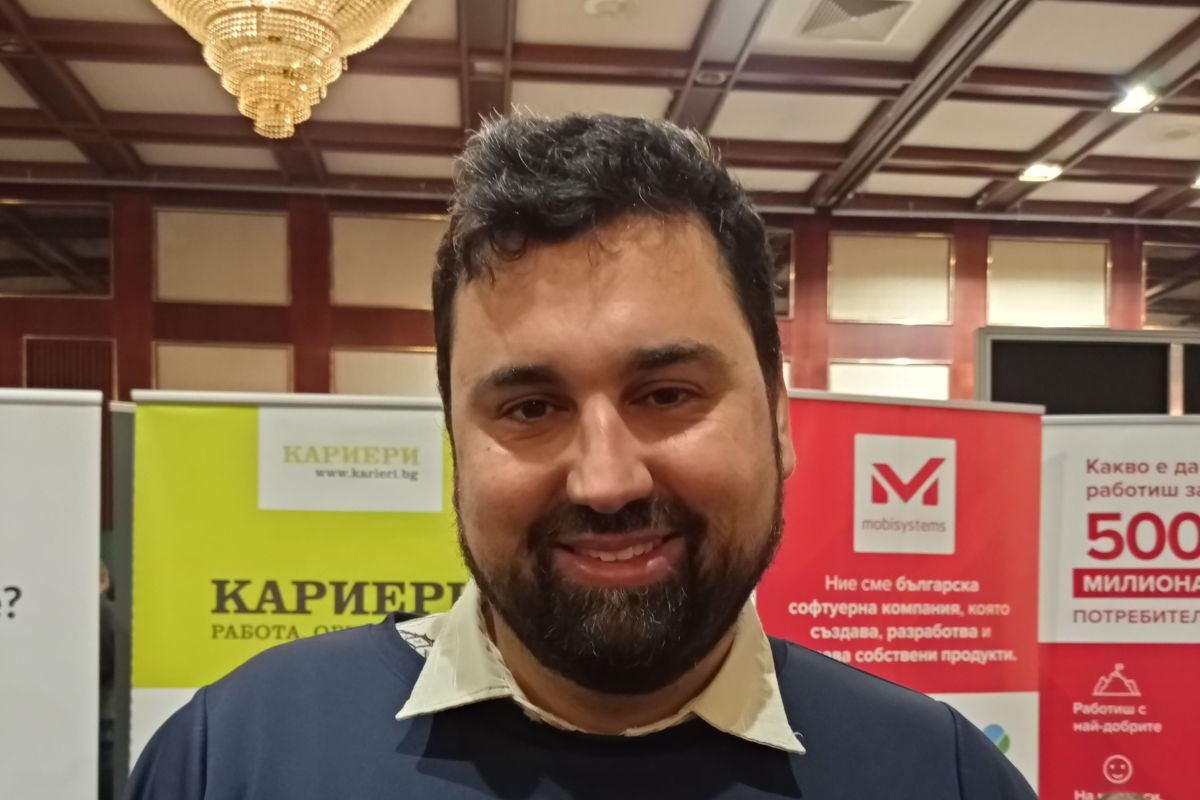Николина Филипова